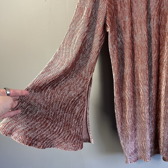 Eloquii Textured Velvet Flare Sleeves Plus Size Dress Size 22 - Picture 6 of 14